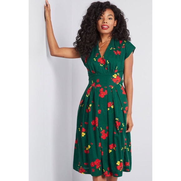 Modcloth Dresses & Skirts - Emerald green, Floral, Stunning: Modcloth!